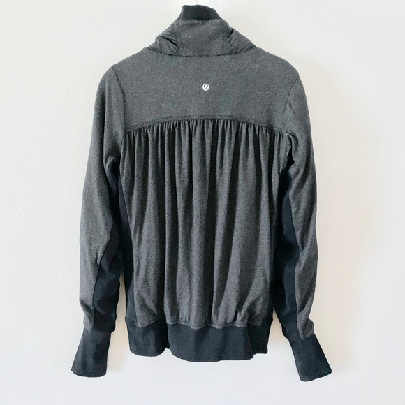 Lululemon Ruched Reversible Jacket 4 - Picture 7 of 8